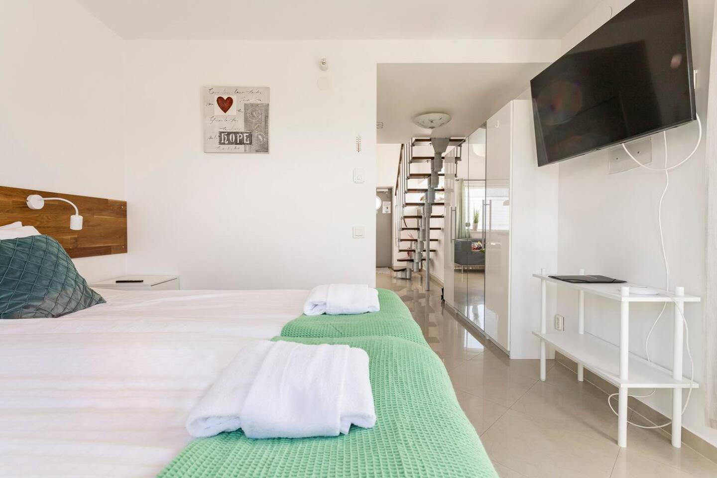 Täby Staylong Hotell מראה חיצוני תמונה